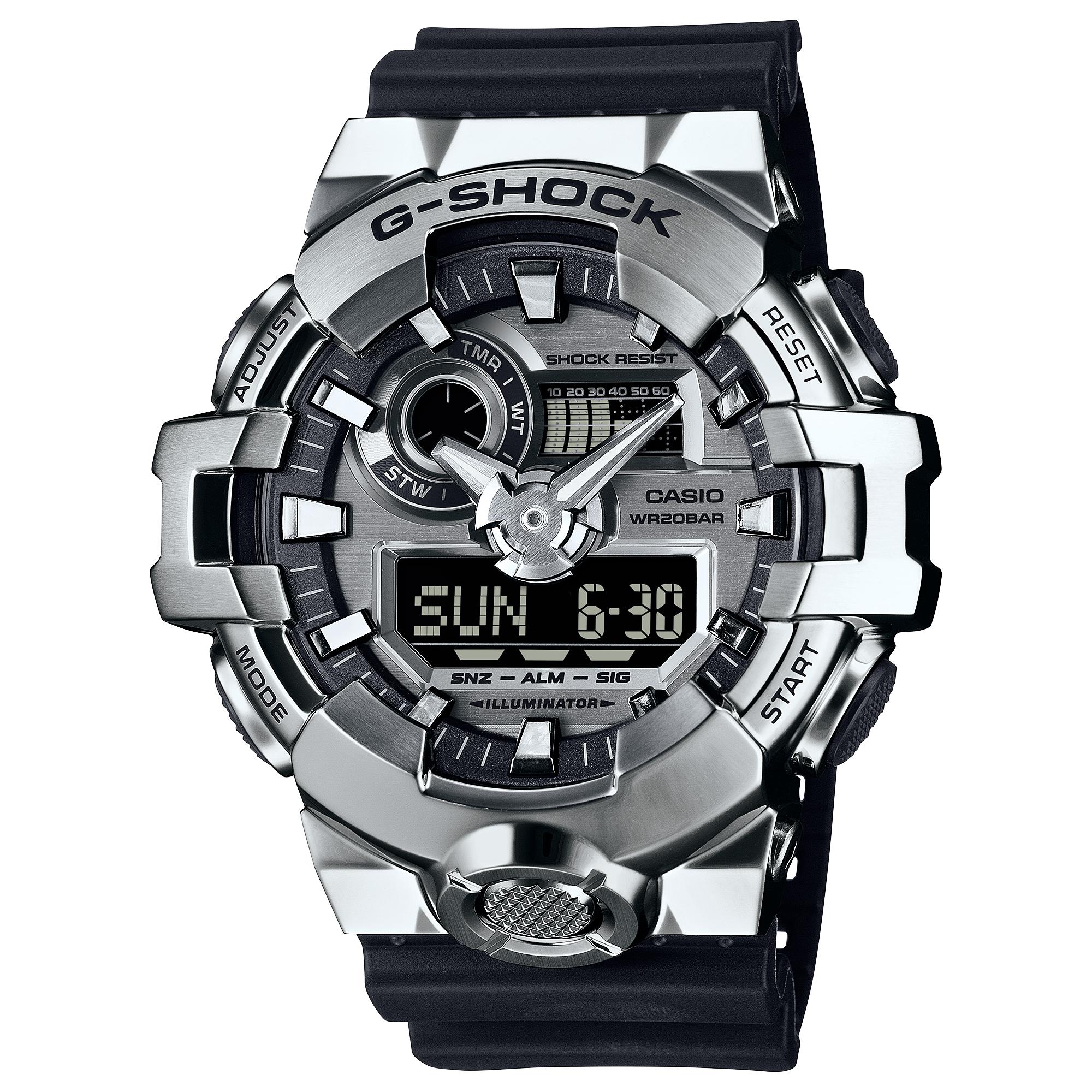Casio G-SHOCK Men s Stainless Steel 200M Water Resistant Analog Shock Resistant Quartz Watch GM-700-1A чёрный