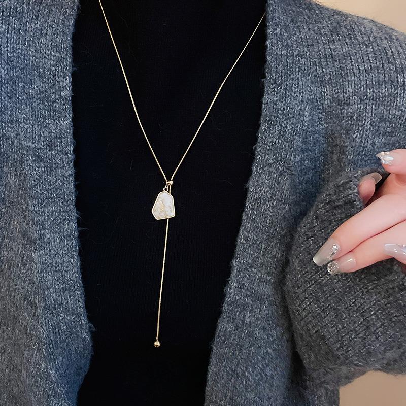 Gold Plated Irregular Round Pendant Necklaces for Women Luxury High-end Adjustable Necklace Fashion Charm Jewelry Daily Wear