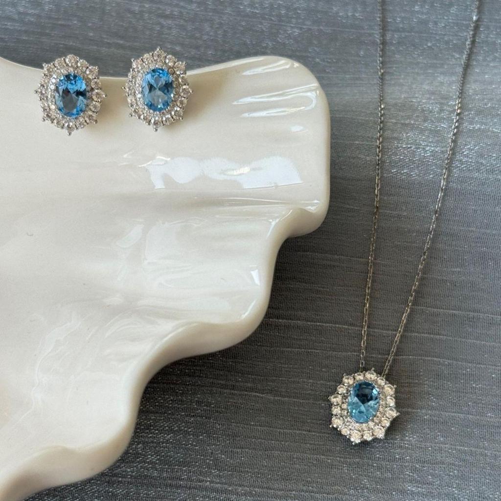 S925 Sterling Silver White Gold-Plated Sea Blue Zircon Diamond Necklace with Clavicle Chain