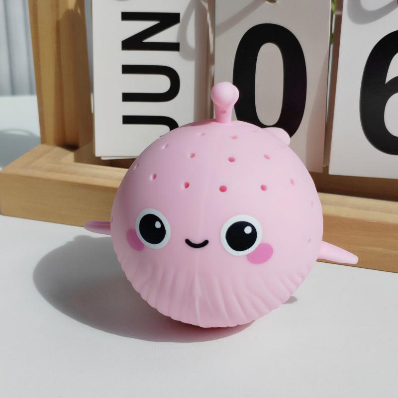 1Pcs Sponge Water Absorbing Whale Squeezing Stress Relief Toy Baby Bath Toys Summer Swimming Play Water Props For Children