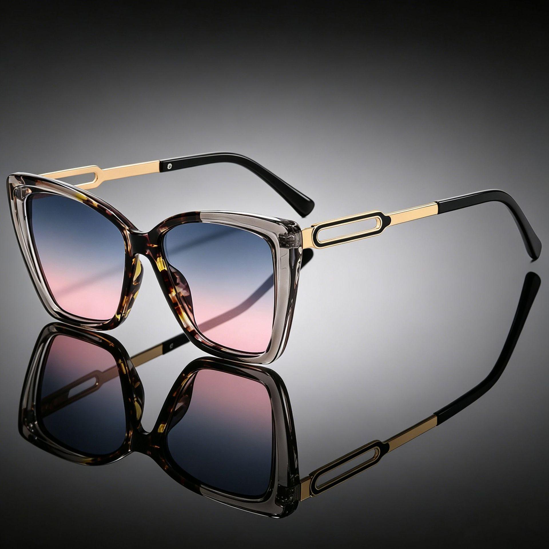 Women s Cat Eye Color Block Sunglasses - Fashionable Large Frame INS Style M6304