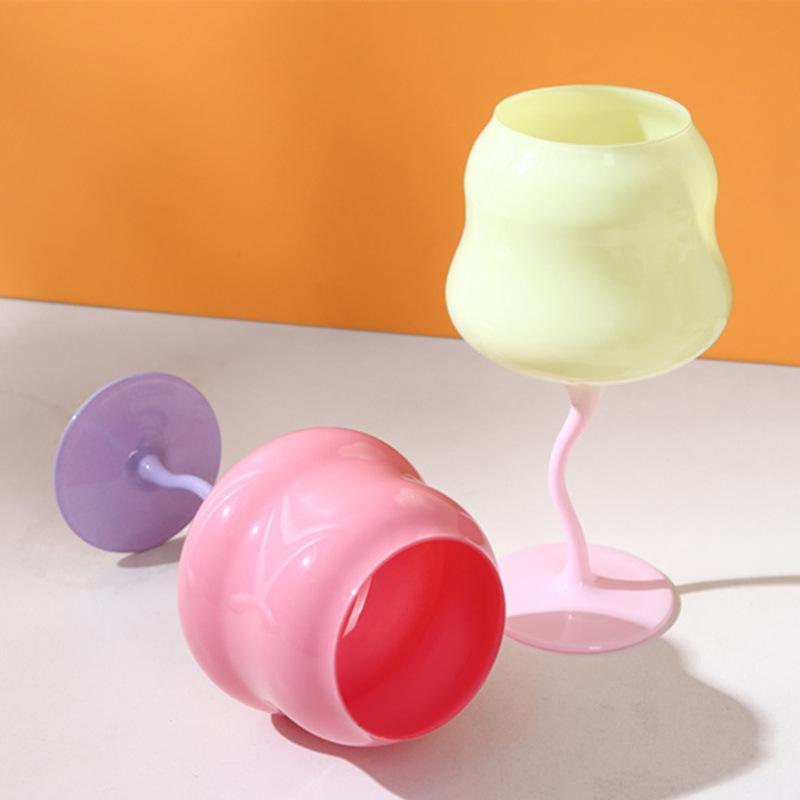 Macaron Candy Colorblock Stemmed Wine Glass – Retro Cream Dionysus Design