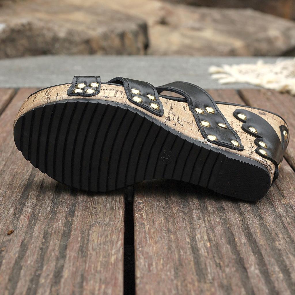 Spring and Summer Buckle Rivet Sandals Fish Mouth Wedge Heels Waterproof Platform Sandals Woman