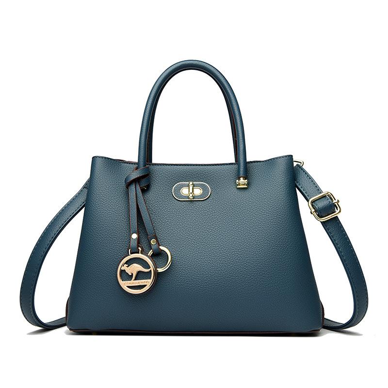 

Простая и большая сумка в стиле ретро с изысканным дизайном для весны и лета. Модная сумка-тоут, которую можно носить через плечо. синий