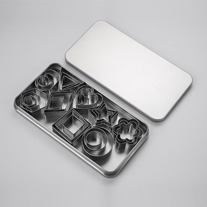 MDNG 27-Piece Star Flower Cookie Cutter Set
