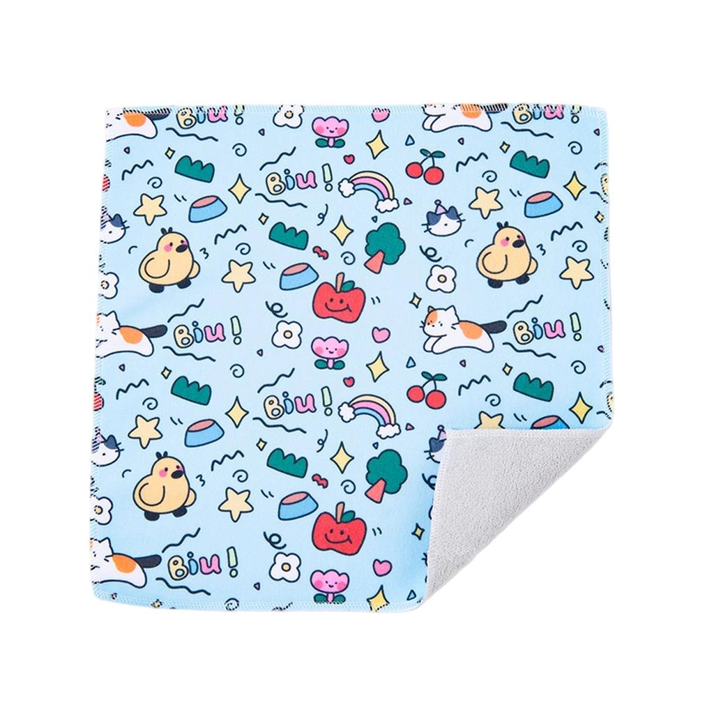 Wrapping Cloth: -Scratch Bag for Nail Trimming & Bathing