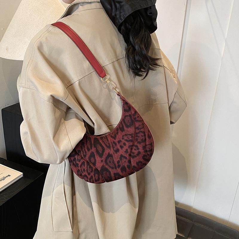 Fashionable Leopard Print Vintage Shoulder Bag In Trendy Black Red Khaki And Brown Colors For Casual Style