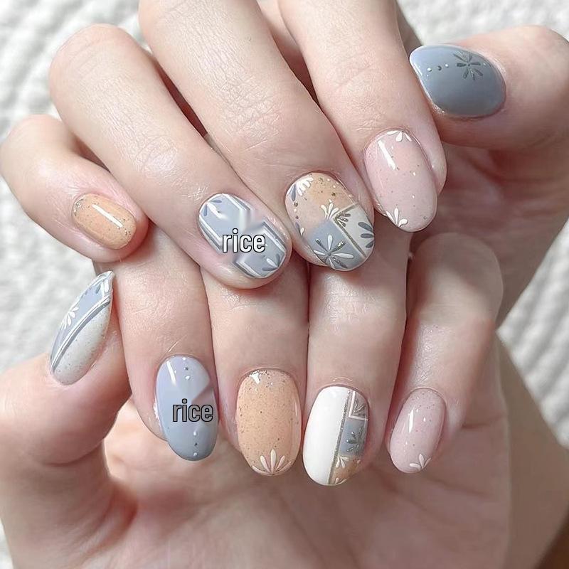 Huanhuan Press-On Nails: White Boiled Water, Concubine Hua Style, Transparent Nude, Ganlu Temple Manicure