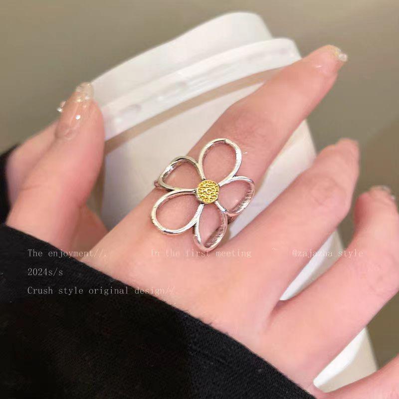 Retro Gänseblümchen Ring, Damen Stapelring Nischen-Design Überzogener Zeigefingerring, Hochwertiges Gefühl Riesiger Gutaussehender Ring Zubehör