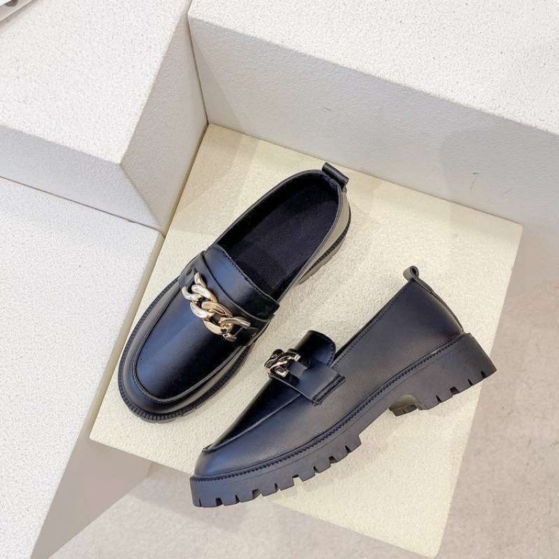 

Маленькие кожаные туфли женские в британском стиле 2025 новые универсальные туфли-лоферы на высоком каблуке черные весенне-осенние на плоской подошве ретро одинарные туфли весна 55 [stock shoes are randomly sent]