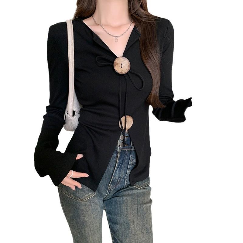 Chic V-Neck Long-Sleeve Slim Fit Black Top for Women