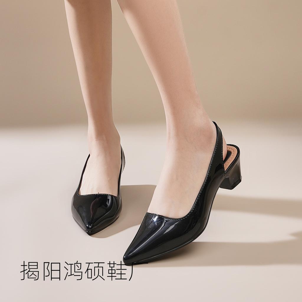 Pointed Thick Slope Bottom Bag Head Sandals Spring and Summer New Niche Design Sense Commuter Flat Sole Shoes