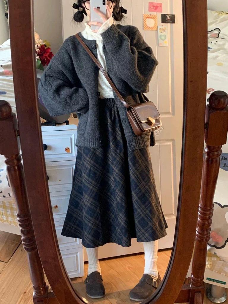 Retro podzimní pletený kardigan Mori Girl - Měkký, hřejivý, kulatý výstřih, krátká délka