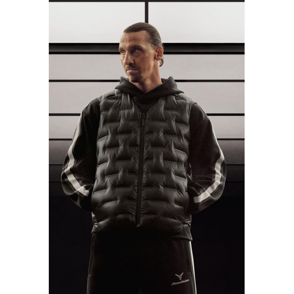 

Спортивный жилет HM Regular Fit In tHerMoMove, черный