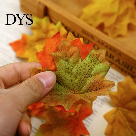 Simulationsblatt 100 Stück/Beutel Künstliche Ahornblätter Charmantes Feine Textur Stoff Halloween Künstliche Pflanze Herbst Realistisches Kunstwerk für Hochzeit Simuliert