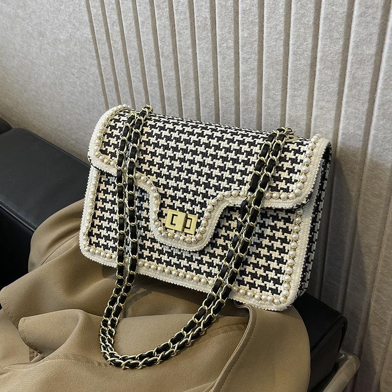 

Xiaoxiangfeng shoulder woven chain underarm bag women s 2025 new texture versatile fashion square women s bag Small коричневый