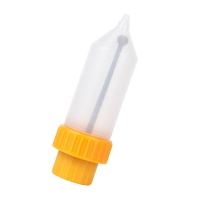 Practical Plastic Hanging Condiment Dispenser Nozzle 3.50L Bulk Sauce Bottle Nozzle With Space Saving Wall Hook Squeeze Container Nozzle