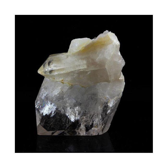 Pierres et Minéraux. Quartz. 393.45 ct. Les Deux Alpes, Oisans, Isère, France.