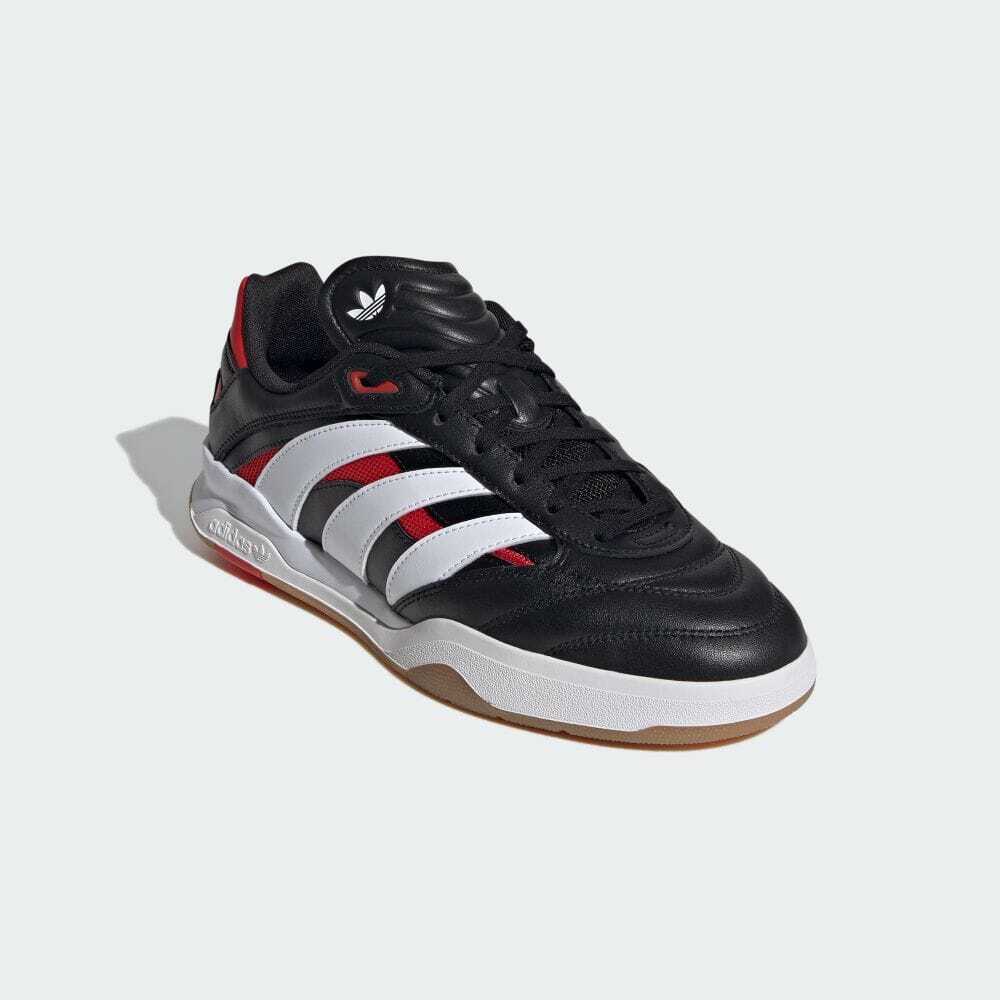 IE5676 adidas Originals Predator Mundial Core Black Footwear White (Men s) 9.5