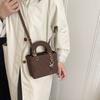 Niche design casual simple texture shoulder bag 2025 autumn new small square bag women's commuter messenger bag
