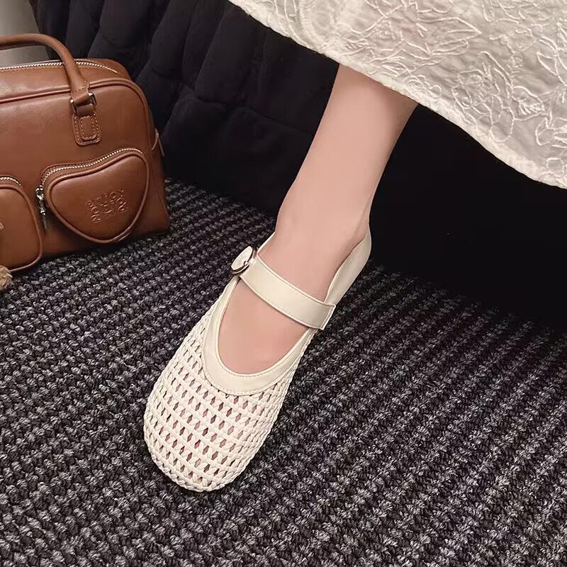Retro hollow sandals soft sole Mary Jane shallow mouth single shoes 2025 new popular women's one-pedal lazy shoes