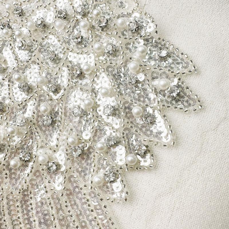 1pair Stylish Embroidered Angel Wing Patches Fashion Women Shoulder Decorations for Casual Wear and Event Dressing