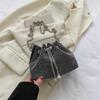 Diamond-encrusted drawstring bucket bag women's new bright diamond rhinestone full diamond bag popular high-end chain messenger bag