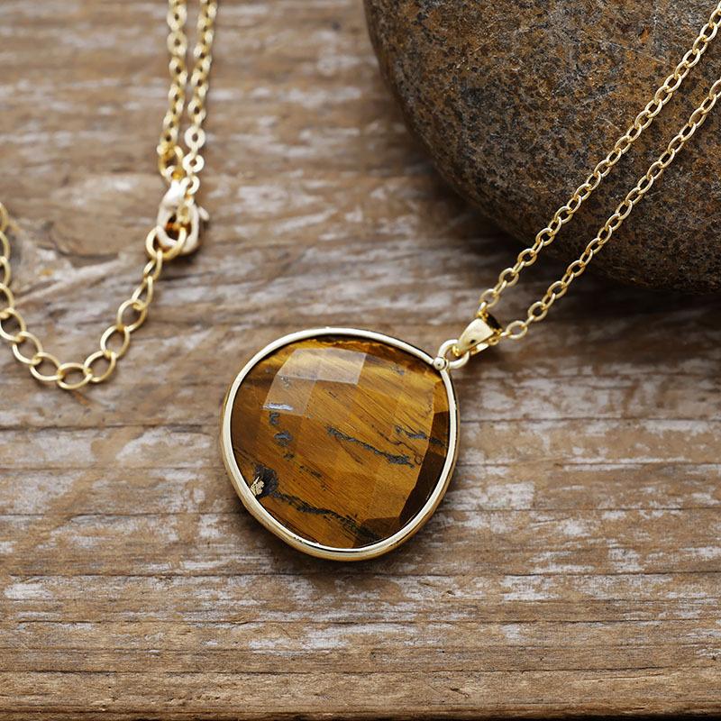 High Quality Simple Natural Stone Crystal Fashion French Light Luxury Water Drop Pendant Copper Plated Real Gold Necklace Jewelry