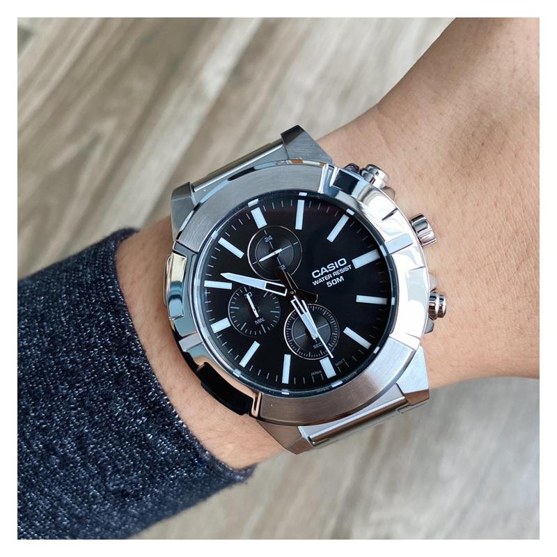 Casio STANDARD Series Retro Sports Trend Quartz Movement Stainless Steel Strap Japanese and Korean Watch Men's Watch Black Dial MTP-E501D-1AV
