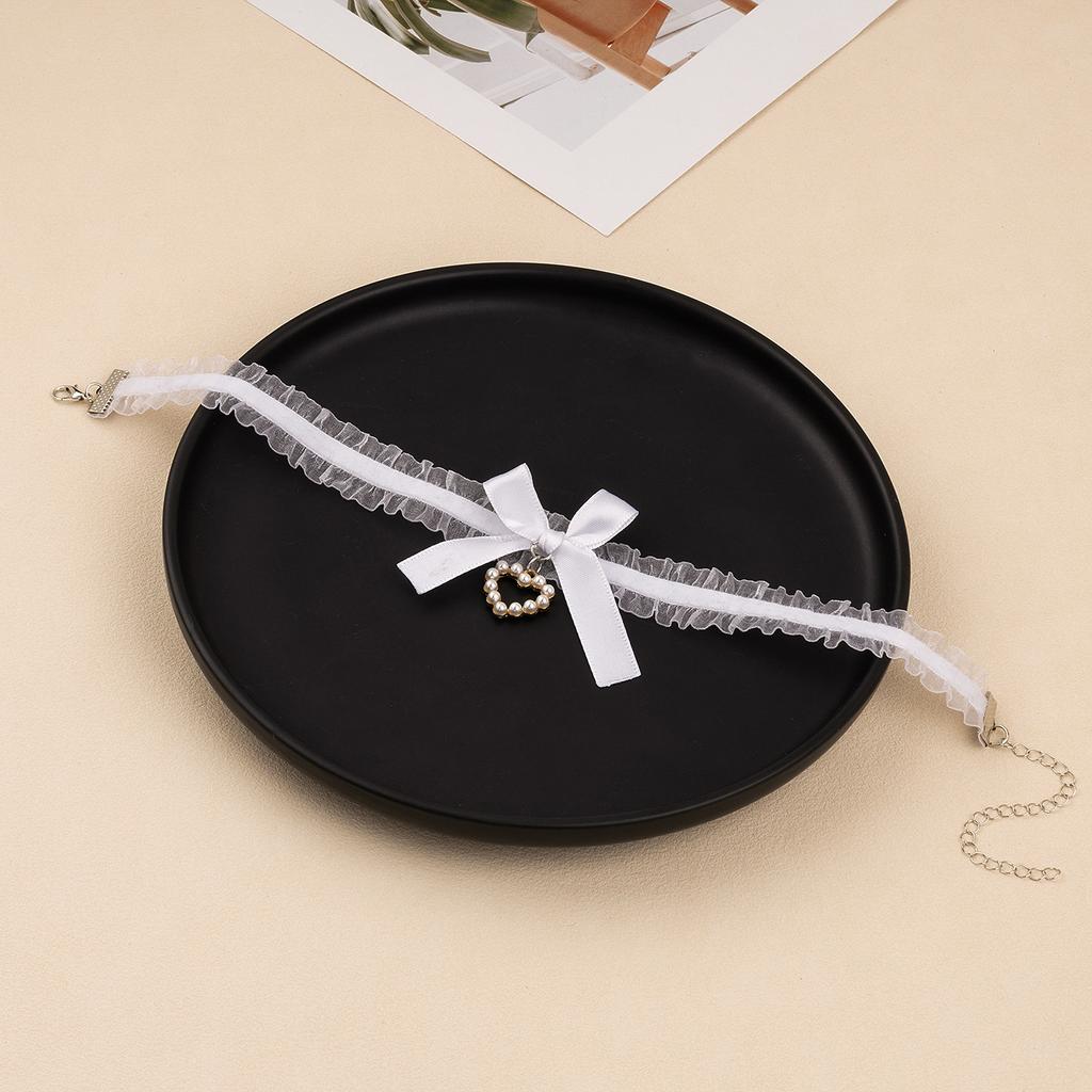 Black White Lace Necklace Vintage Ribbon Bow Gothic Heart Pendant Collar for Women Girls Sweet Lolita Jewelry 2024 New Choker