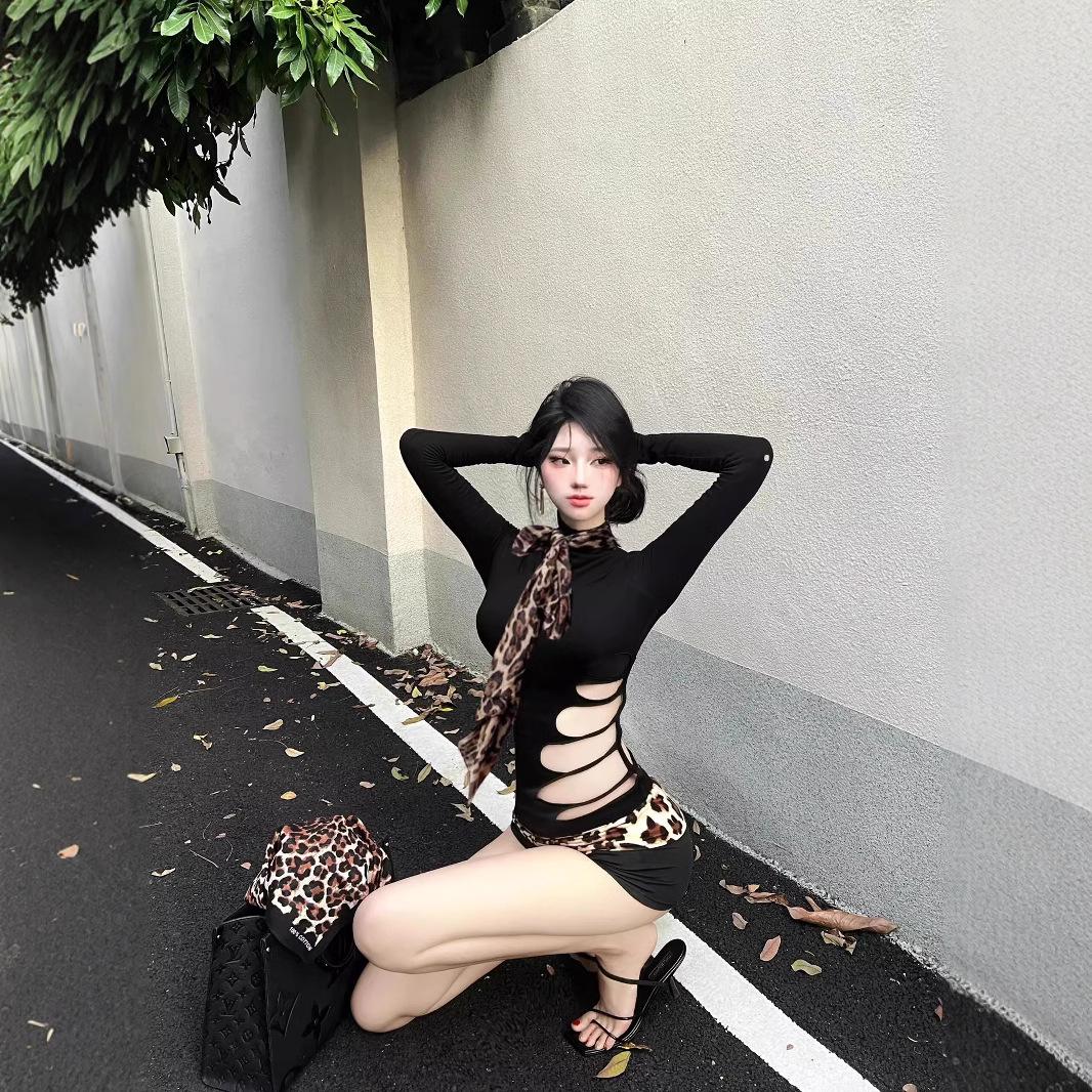 

2025 Spring Women s Black Cutout Long Sleeve Top - Versatile Slimming Base Layer with Semi-High Neck Small чорний