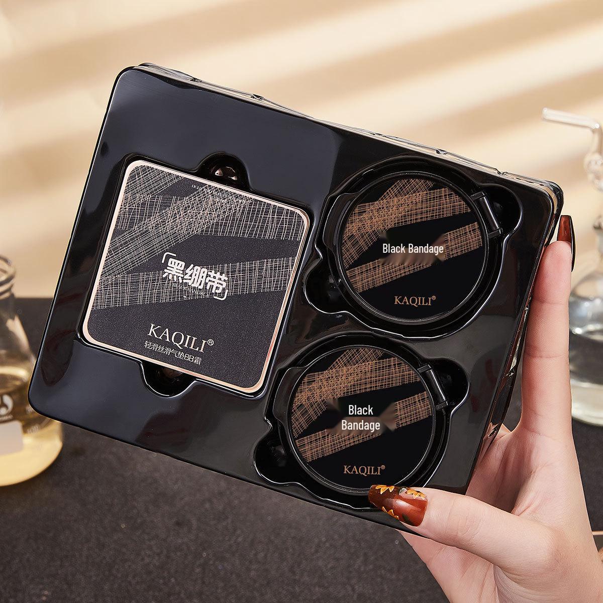 

Kachi Li Black Bandage BB Cushion Concealer with Moisturizing Refill Set