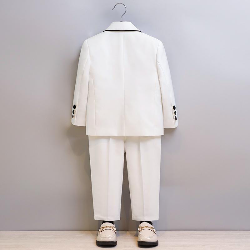 Completo Elegante da Bambino: Abito da Cerimonia, Evento o Fotografia per Ragazzo Bello con Gilet