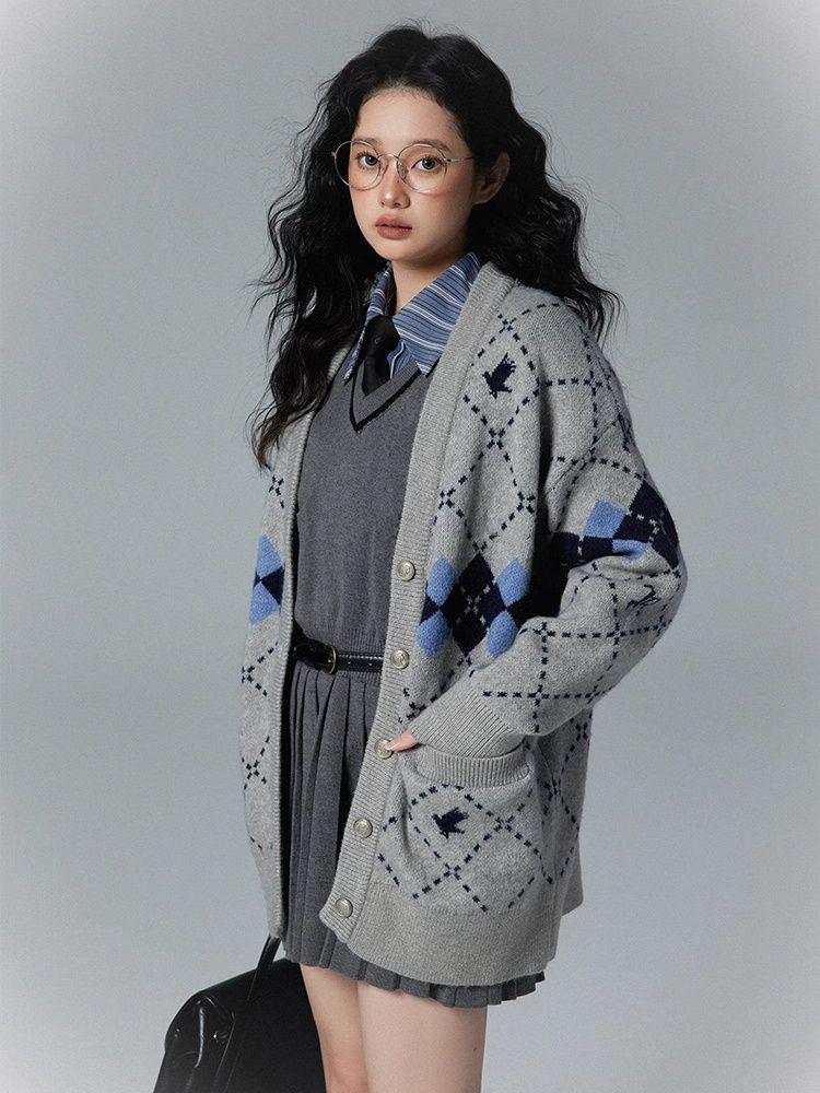 

Женский кардиган с контрастным ромбовидным узором в стиле Гарри Поттера, в стиле колледжа, коллекция осень/зима 2024 г. One Size серый