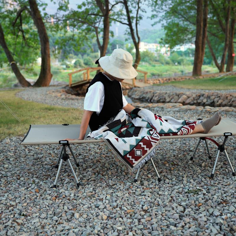 Höhenverstellbares Campingbett Ultraleichtes Aluminium Klappbett Kompakt Tragbar Oxford-Gewebe für Büro Nickerchen Reisen Robuste Unterstützung