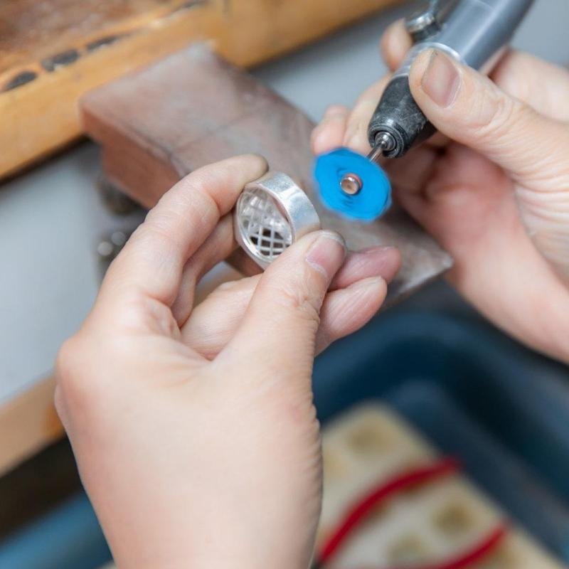 Multifunctional Welding Tool Puller for Jewelry Crafting with High Temperature Resistance and Ergonomic Handle Design