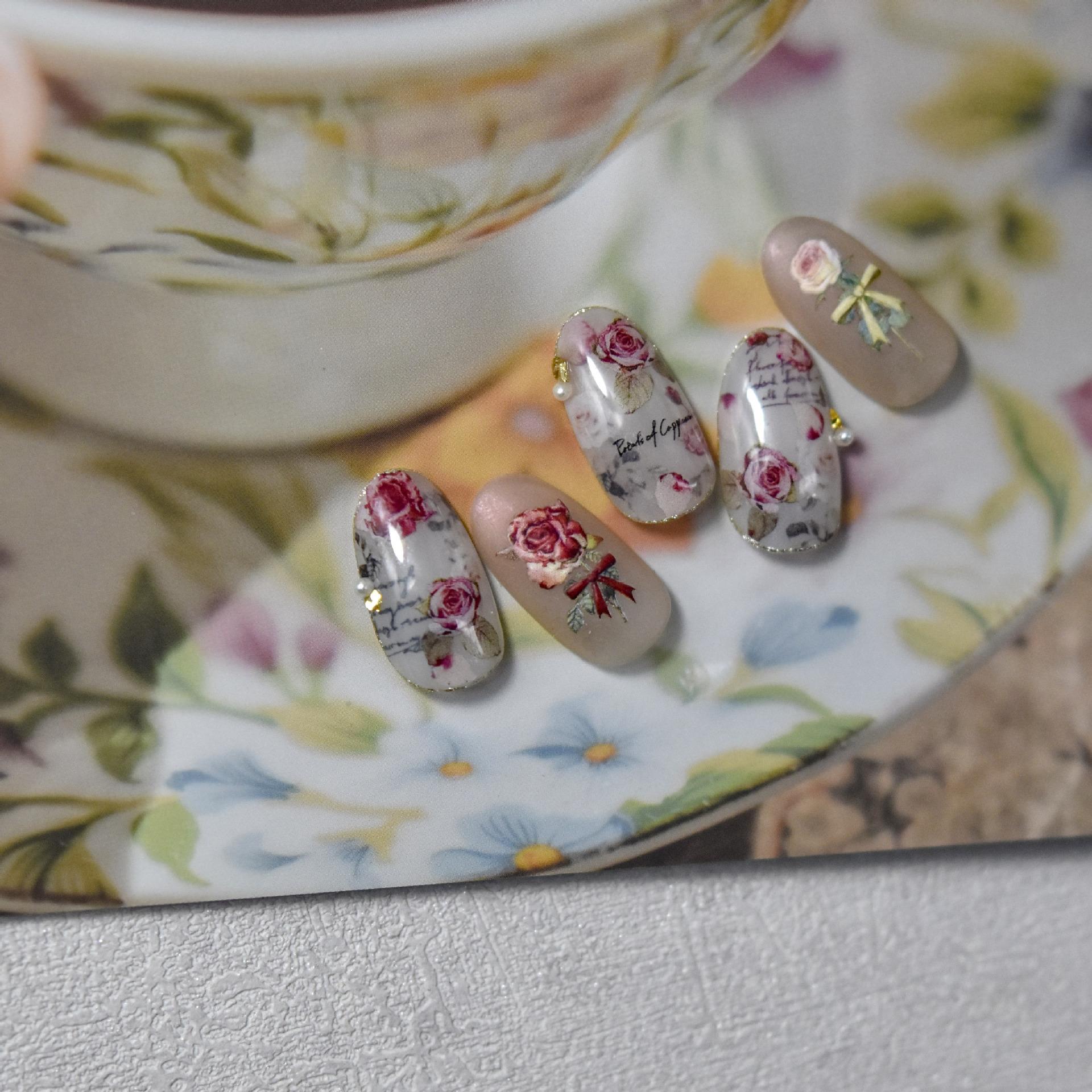 Рельефная наклейка для ногтей в виде розы — фото 4