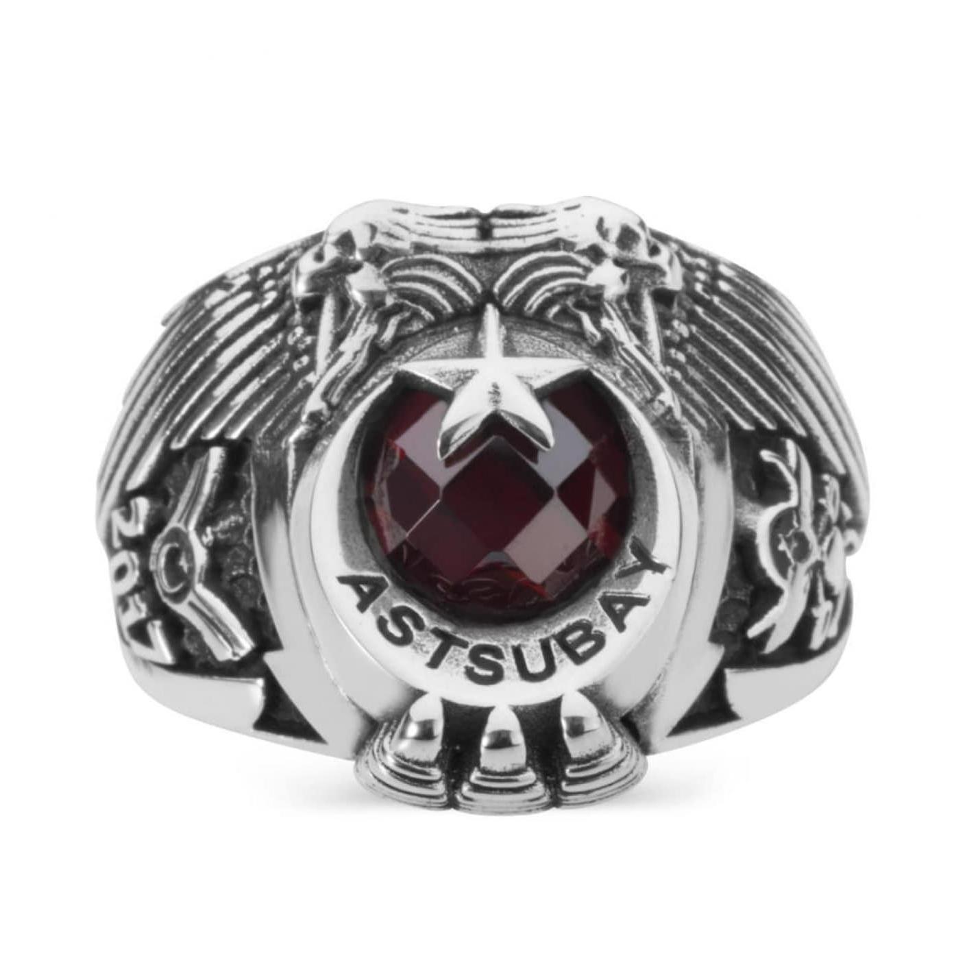 

Кольцо старшины 13-го семестра 2017 г.