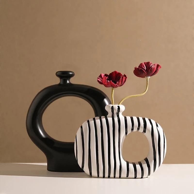 2 Stück/Set Kreative Moderne Schwarz-Weiß Gestreifte Keramikvase, Unregelmäßige Dekorations-Blumenvase für Heimdeko