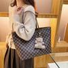 Textured Handbag 2025 New Large-capacity Winter Tote Bag Korean Version of Foreign Style Class Commuting Fashion Shoulder Bag