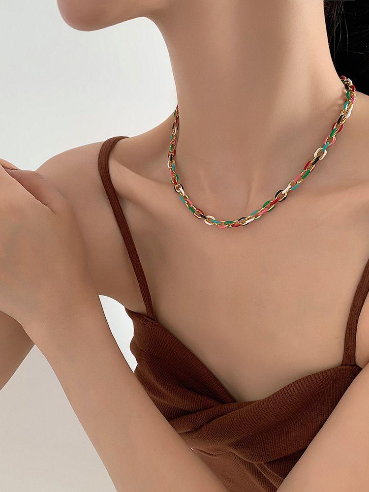 Europäischer und amerikanischer Ins-Wind Titansahl Emaille tropfendes Öl Farbe High-End Halskette Nische kalter Wind Hip-Hop Schlüsselbeinkette Halskette