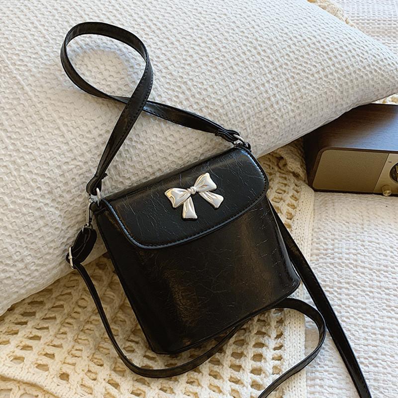 Stylish Small Square Bag 2024 New Summer Fresh Shoulder Bag For Women Chic Black