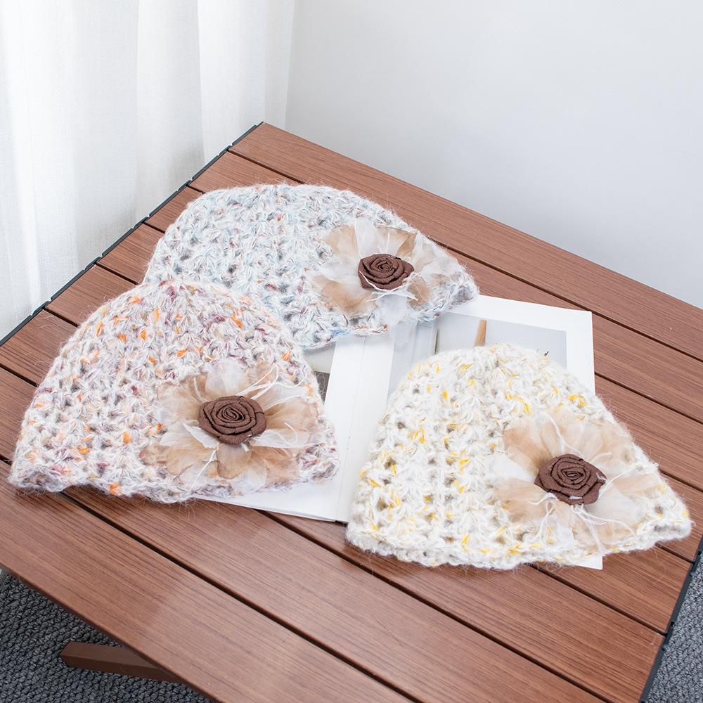 Atmosphere Handwoven Flower Baotou Hat Female Early Autumn Hollow Fairy Wind Sweet Versatile Wool Hat Tide