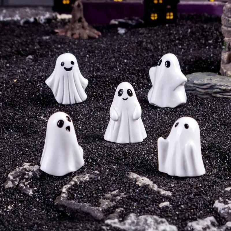 Mini Resin Ghost Figurines 10Pcs Spooky Halloween Tiny Ornaments for Micro Landscape DIY Handmade Projects