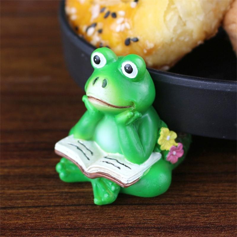 Pack of 3 Small Frogs Statues Ornaments for Indoor and Outdoor Use as Pot Lifters and Decorative Planter Risers Feet