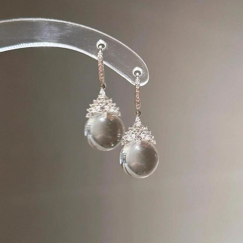 

Fresh Retro silver inlay Diamond White Crystal earrings for women Light Luxury Fashion Exquisite Earring Wedding срібний