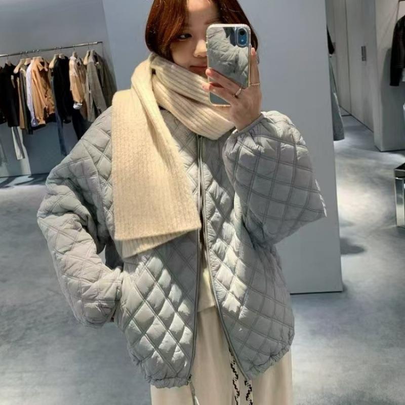 Rhombus pink down cotton-padded clothes for women to wear in winter, new small warm cotton-padded clothes and cotton-padded jackets.