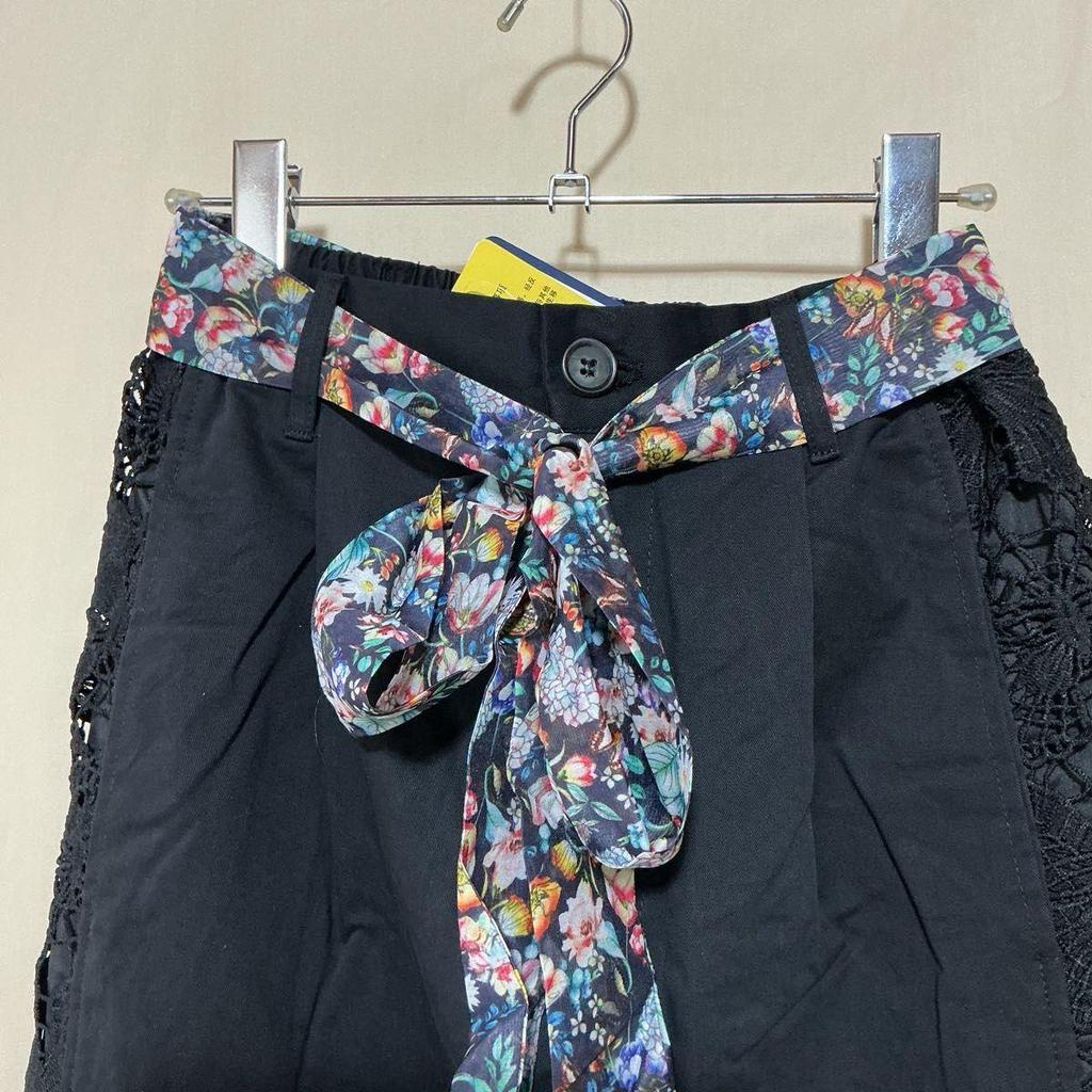 Used Izuscala New 562212 Butterfly lace pants with ribbon belt Black
