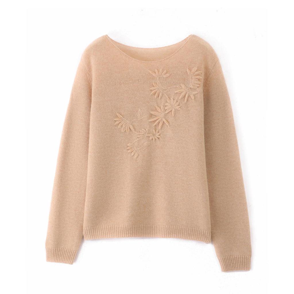 2026 Women's Hand-Embroidered Pure Wool Knitwear: Soft, Loose, Round Neck, Long Sleeve Sweater for Autumn/Winter