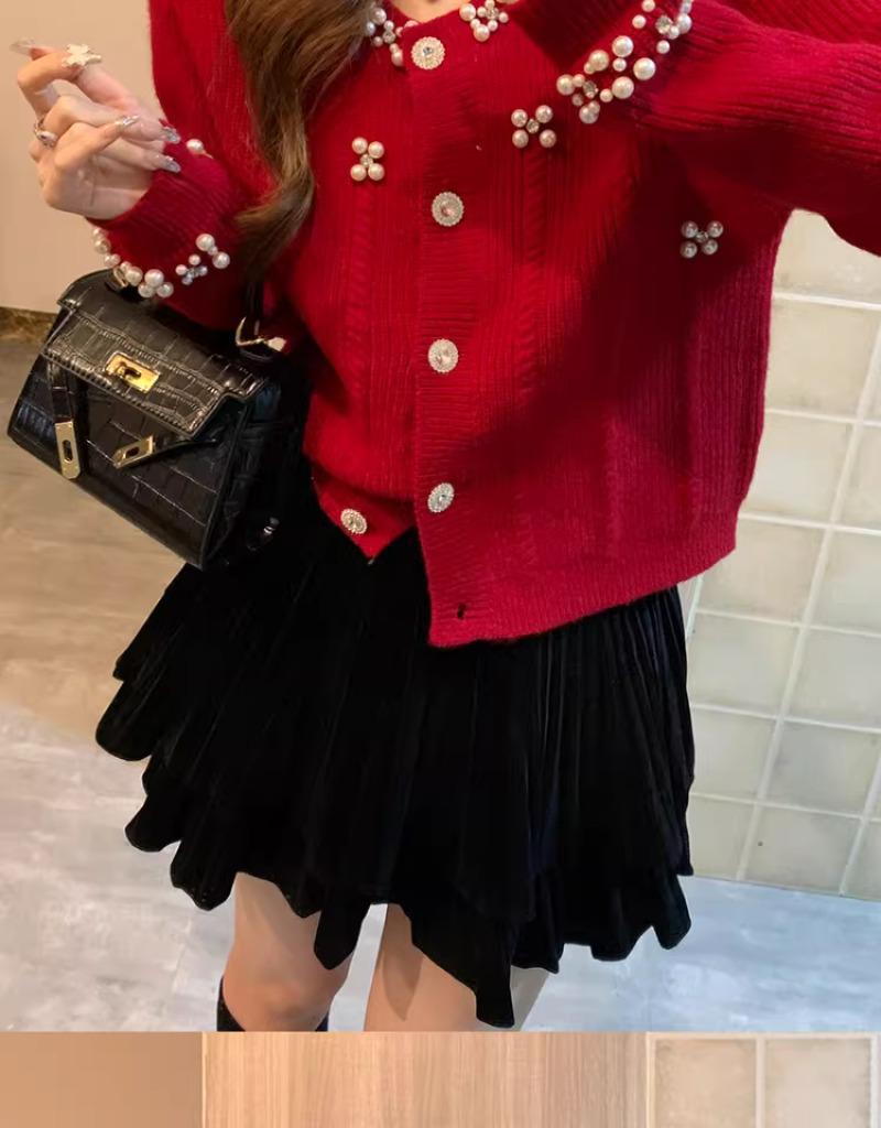 2026 Autumn/Winter French Chic Beaded Knit Jacket with Pearl Collar – Versatile Design